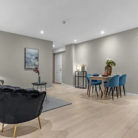 Modern In A Luxurious Area - Super - 6 Pax Apartment